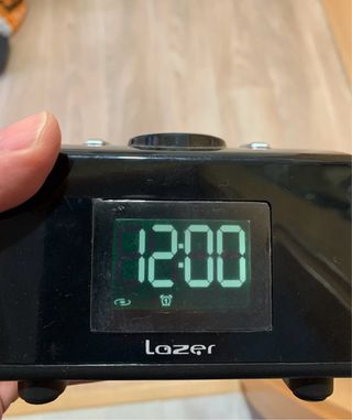 Radio, Reloj, alarma y conexion Ipod