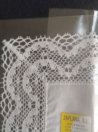 Paño blanco con encaje