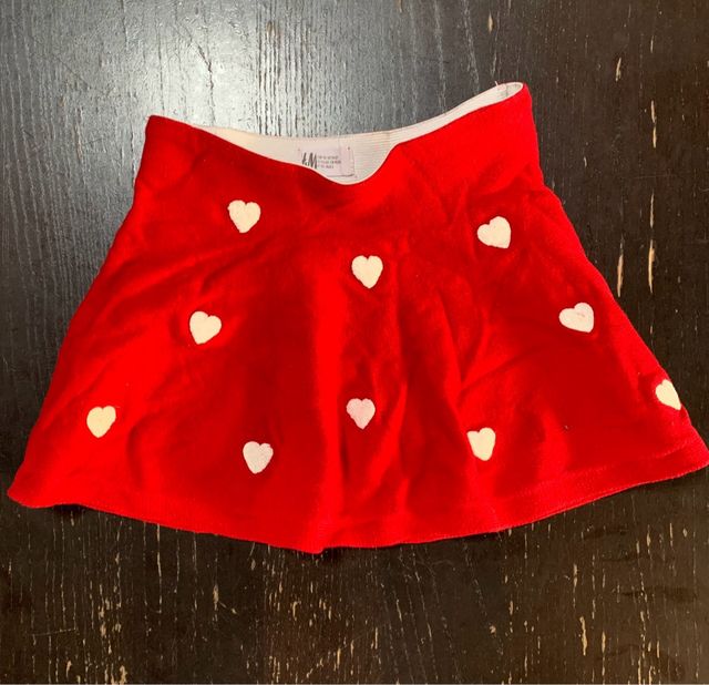 Gonna rossa con cuori bianchi H&M 92cm