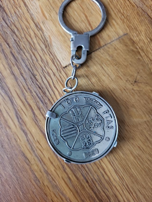 MONEDA DE 100 PESETAS DEL AÑO 1966