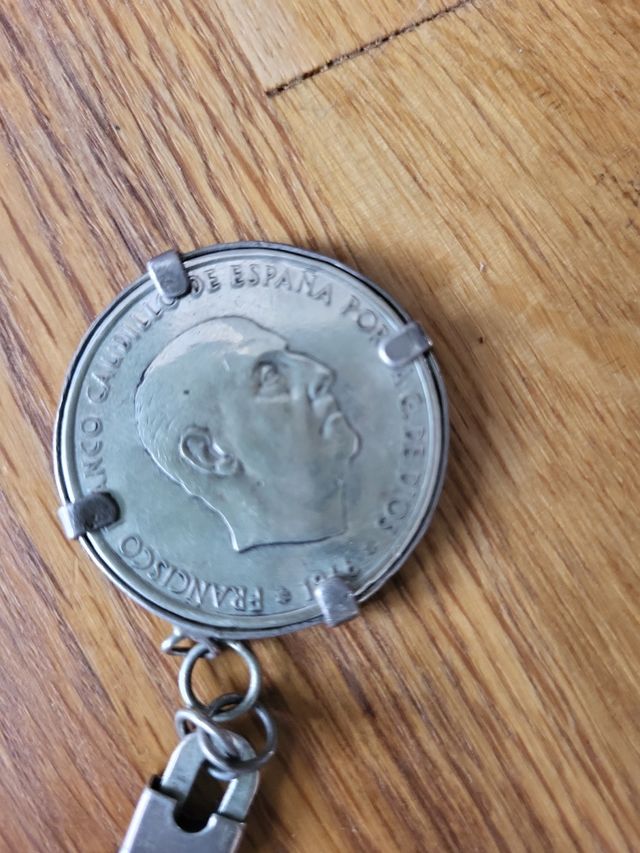 MONEDA DE 100 PESETAS DEL AÑO 1966