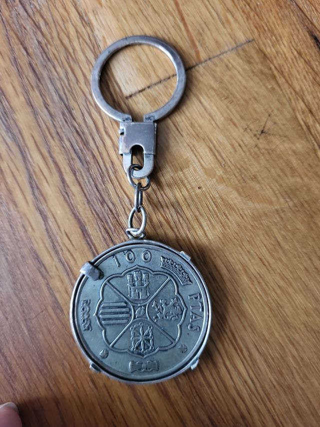 MONEDA DE 100 PESETAS DEL AÑO 1966