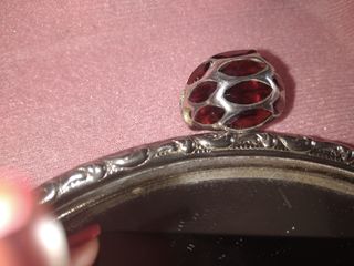 Anillo con piedras preciosas