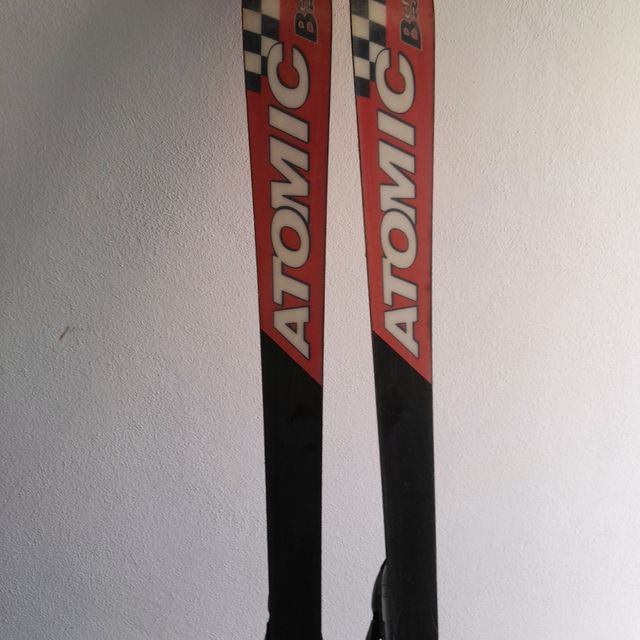 Esquies Atomic 9.20  1,85