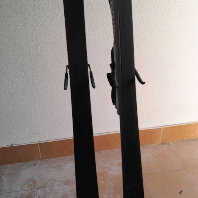 Esquies Atomic 9.20  1,85