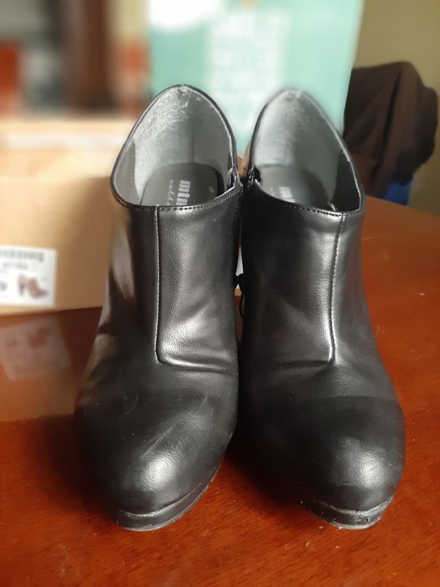 Botines de tacón negros Mustang