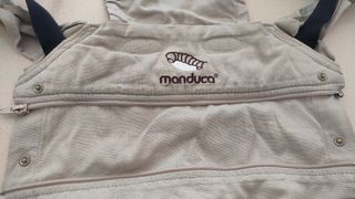 Mochila portabebes manduca