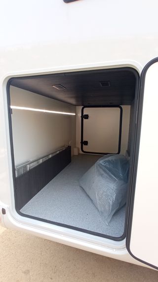 Autocaravana Benimar Mileo 261 7 mt Camas gemelas