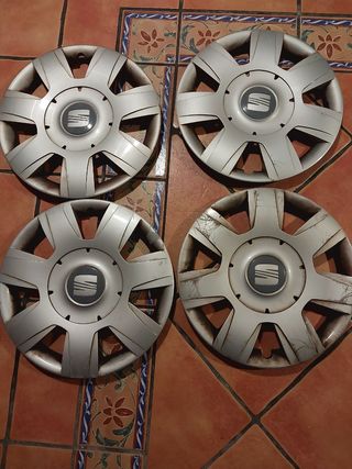 Juego de 4 tapacubos originales de seat leon km2