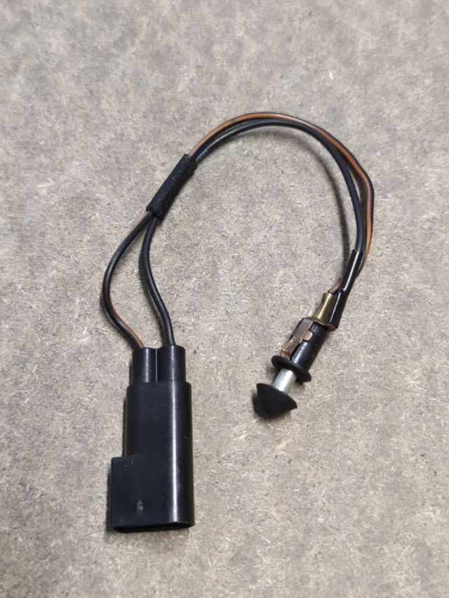 Interruptor luz maletero Ford Mondeo