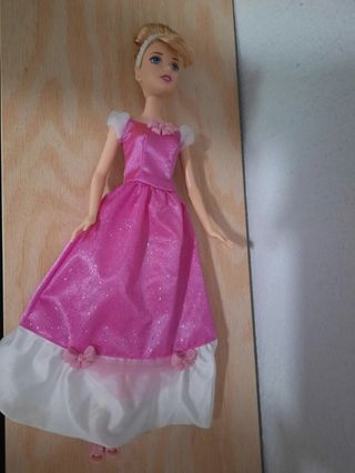 Muñeca Cenicienta Mattel