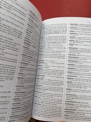 Diccionario básico de lengua española