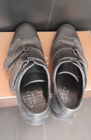 Gucci A3N30-1000, in pelle nera