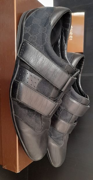 Gucci A3N30-1000, in pelle nera