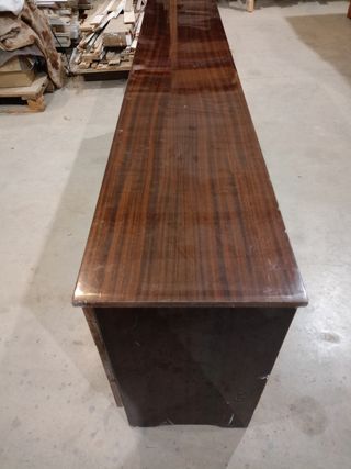 Mueble antiguo para televisión