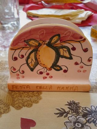 Portatovaglioli in ceramica