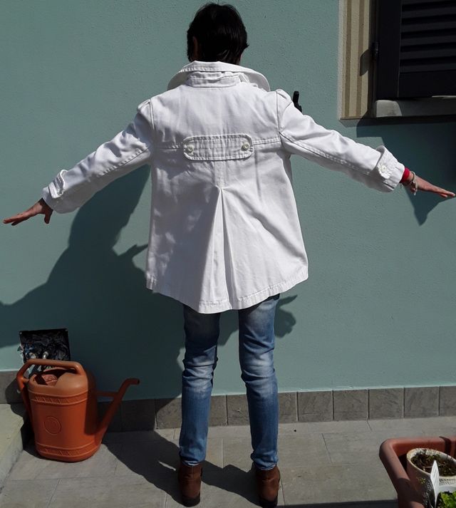 Giacca bianca Bershka in cotone e foderata