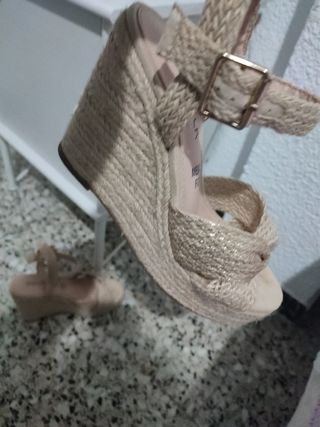 Sandalias con cuña