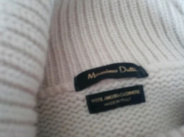 Poncho marca Massimo Dutti