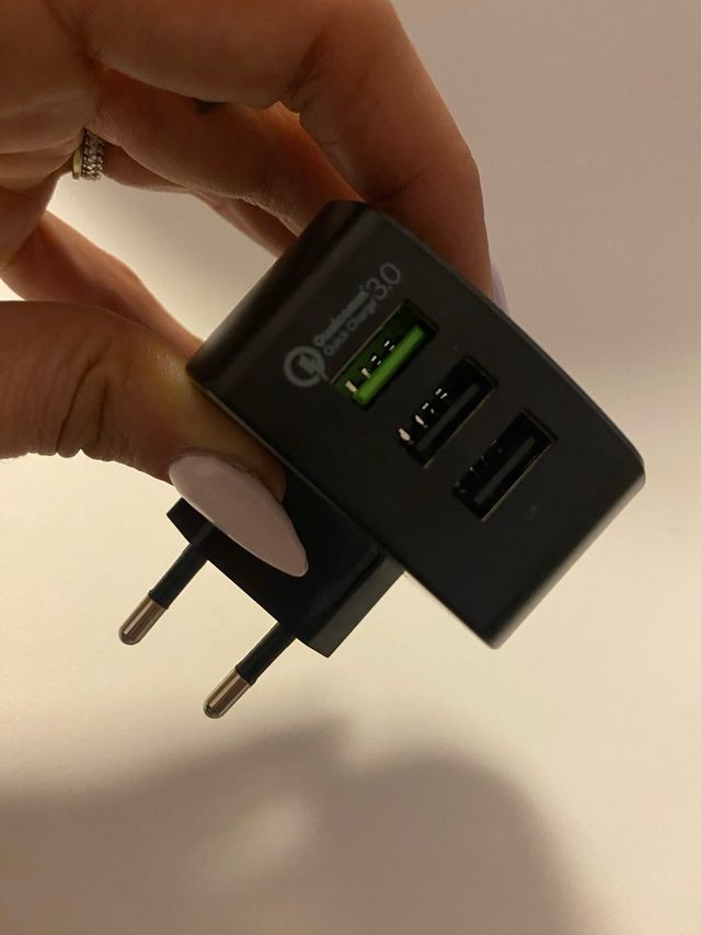 Caricatore 3 entrate usb 