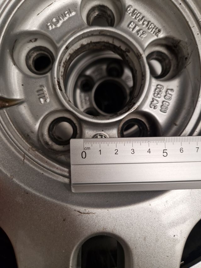 Llantas golf iv R16 originales