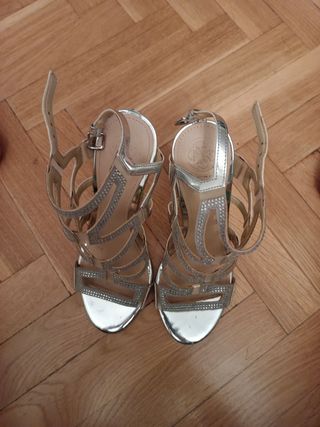 GUESS zapatos tacon fiesta plateado 36