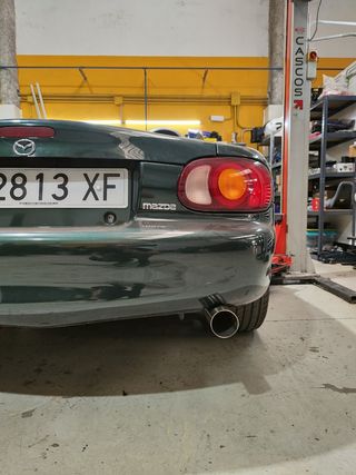 Escape Mazda mx5