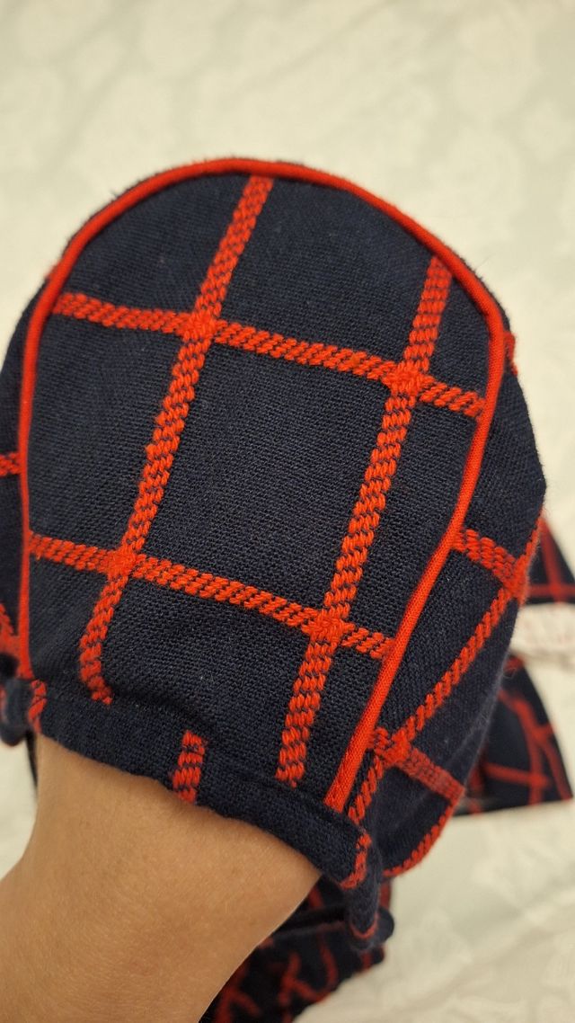 Vestido con braga y capota