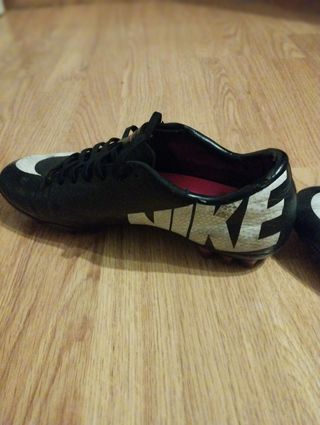 Zapatos de futbol 
