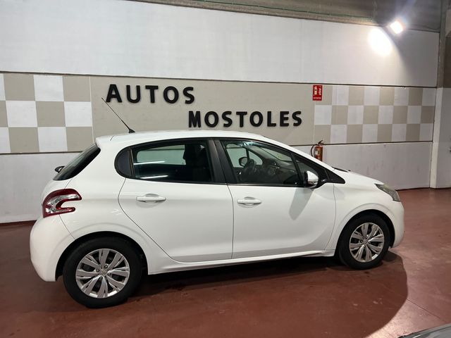 Peugeot 208 HDI 2013