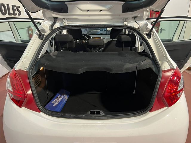 Peugeot 208 HDI 2013