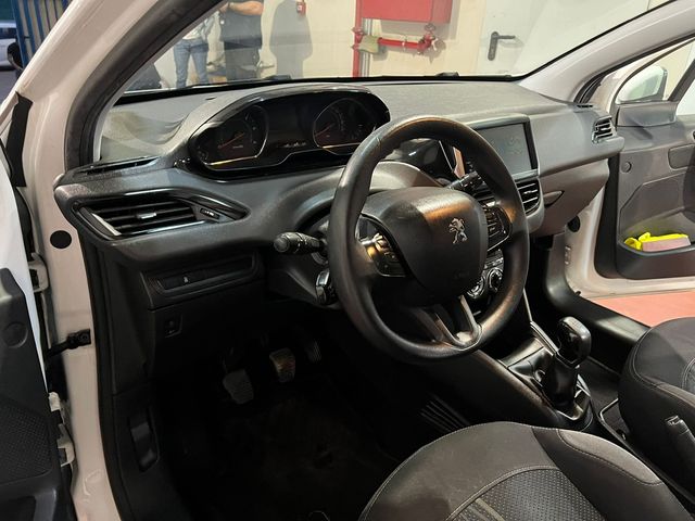 Peugeot 208 HDI 2013