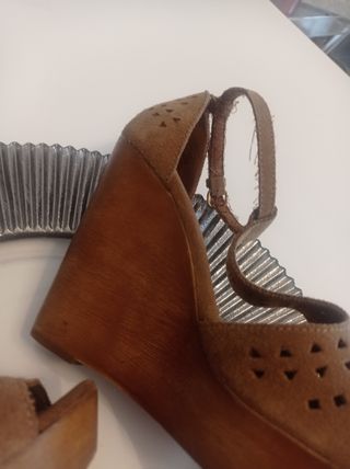 Sandalias cuñas Stradivarius 