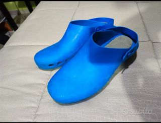 Divisa ospedaliera + scarpe