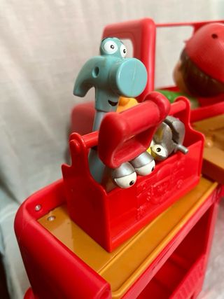 CHOLLO  “ MANNY MANITAS   SU CAMION Y HERRAMIENTAS