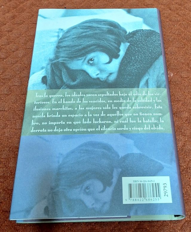 Un largo silencio (Ángeles Caso)