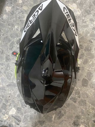 Casco de moto de cross
