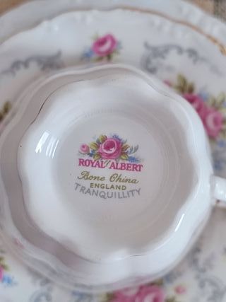 Porcelana Inglesa Royal Albert Tranquillity trio