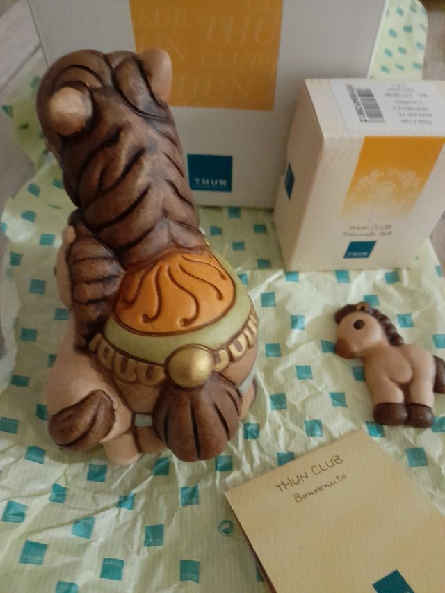 Thun club cavallo e magnete