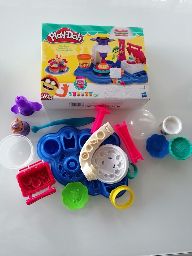 Playdoh Rainbow Cake Party