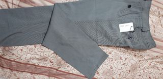 pantalone nuovo ottimo tessuto leggero