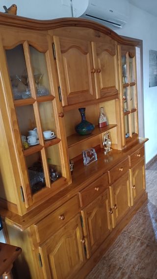 Mueble comedor + mesa + sillas + mueble tv