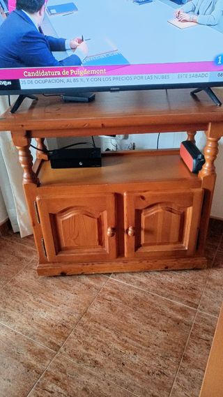 Mueble comedor + mesa + sillas + mueble tv