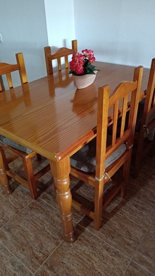 Mueble comedor + mesa + sillas + mueble tv