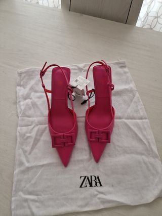 Zapatos de Zara