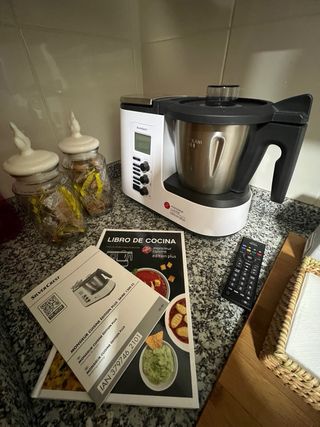 Robot monsieur cuisine edition plus A ESTRENAR