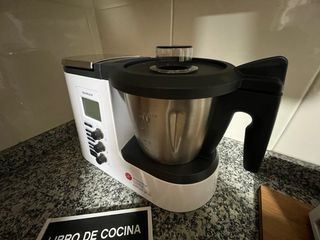 Robot monsieur cuisine edition plus A ESTRENAR