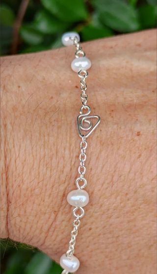Pulsera, plata ley y perlas 