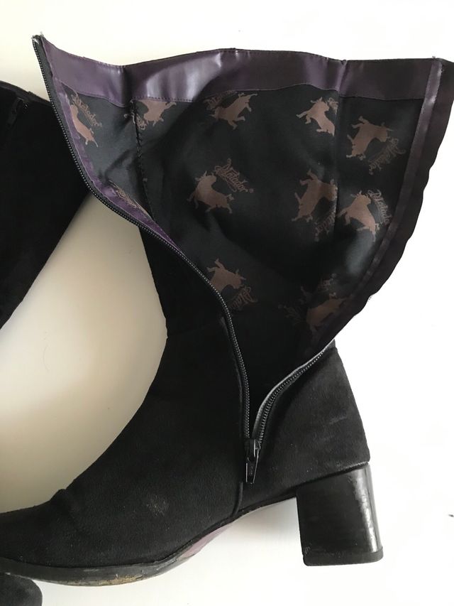 Botas negras antelina