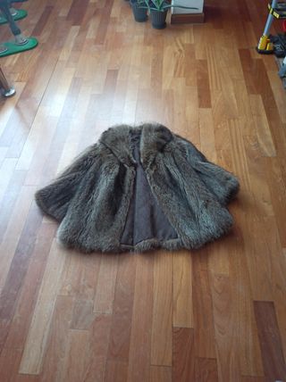 Abrigo tipo zorro plateado